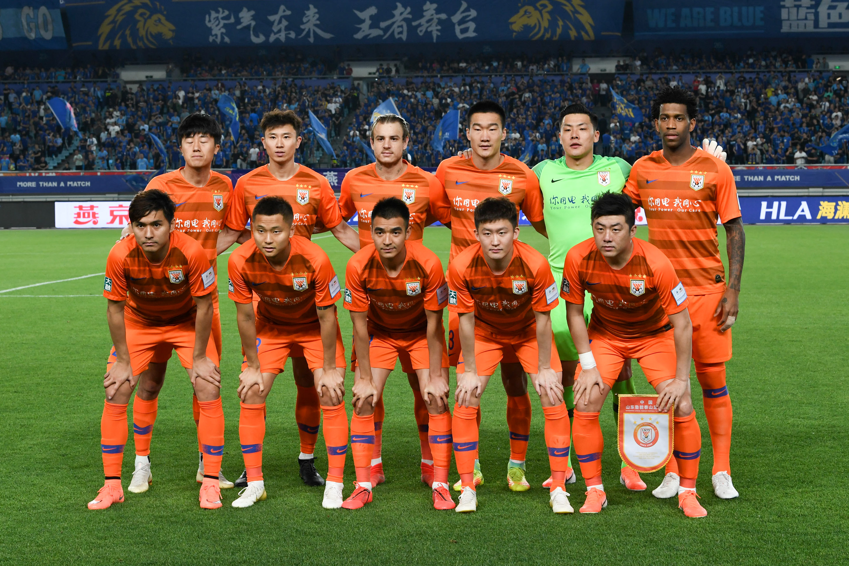 这比回头看更好，直接称其为失败！ Team WE 的中路和打野诗人是休息前后两个不同的队伍，而 LGD Gaming 取得了赛点